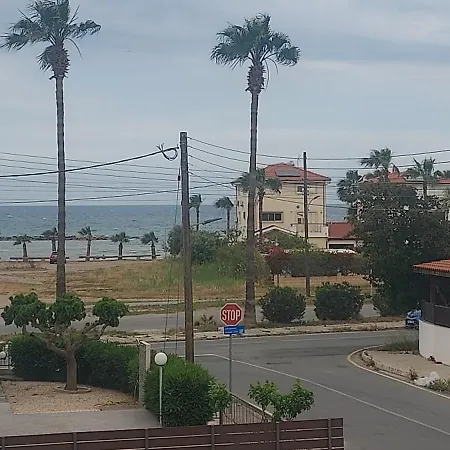 Magic Maisonette 250m From The Apartament *