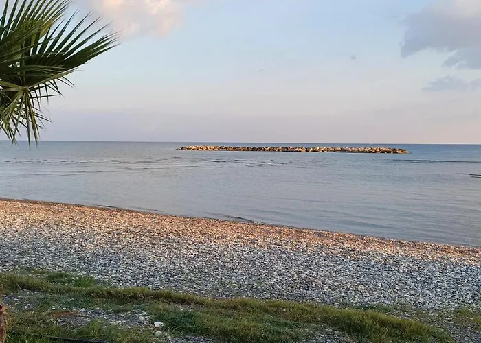 Magic Maisonette 250m From The Apartament *