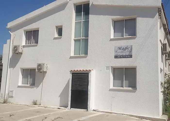 Magic Maisonette 250m From The Apartament