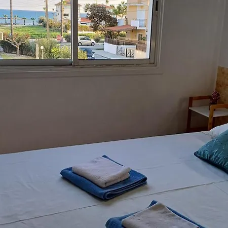Apartment Magic Maisonette 250m From The Larnaca