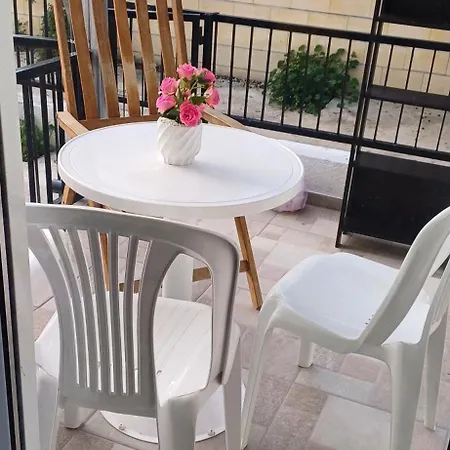 Magic Maisonette 250m From The Apartment Larnaca