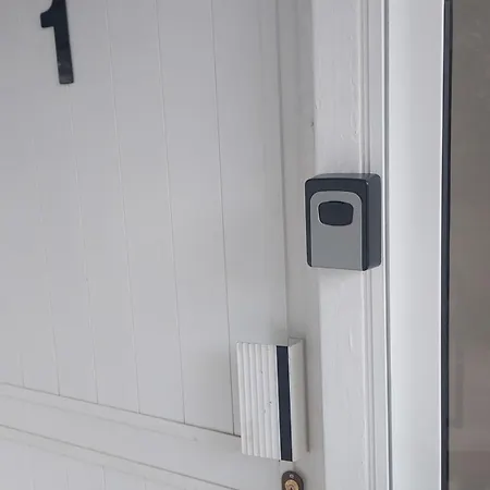 Magic Maisonette 250m From The